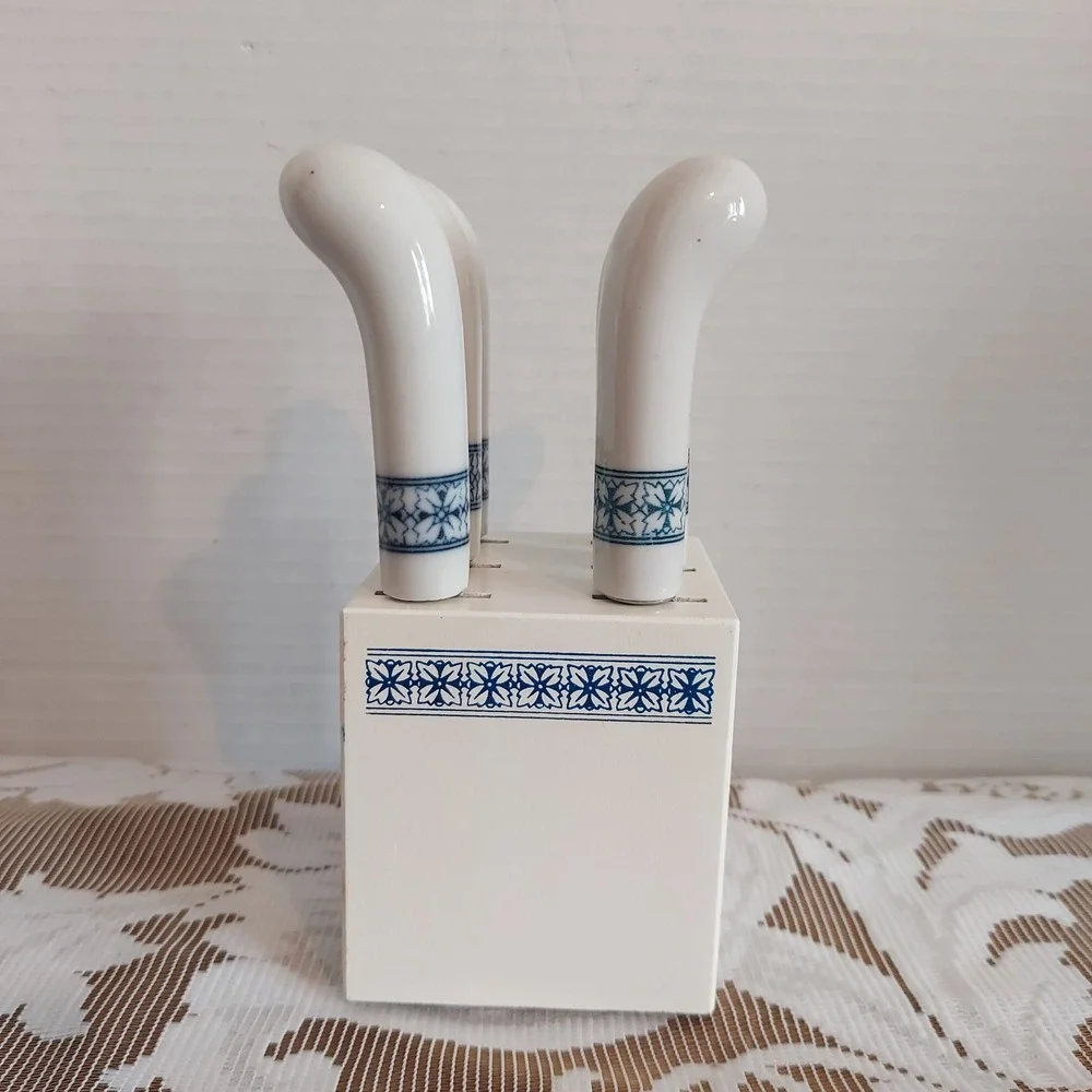 Vintage Blue White Ceramic Handle Cheese Spreader Set 6 with Wood Block Taiwan